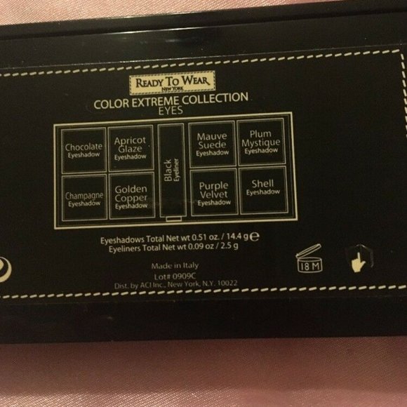 💋💕Ready To Wear NEW YORK Collection Eye Shadow Palette. - Picture 4 of 5